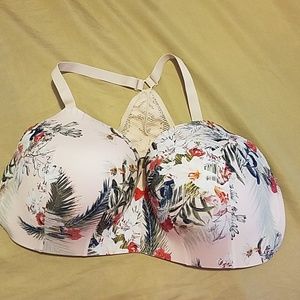 Cacique Simply Wirefree bra. Like New.